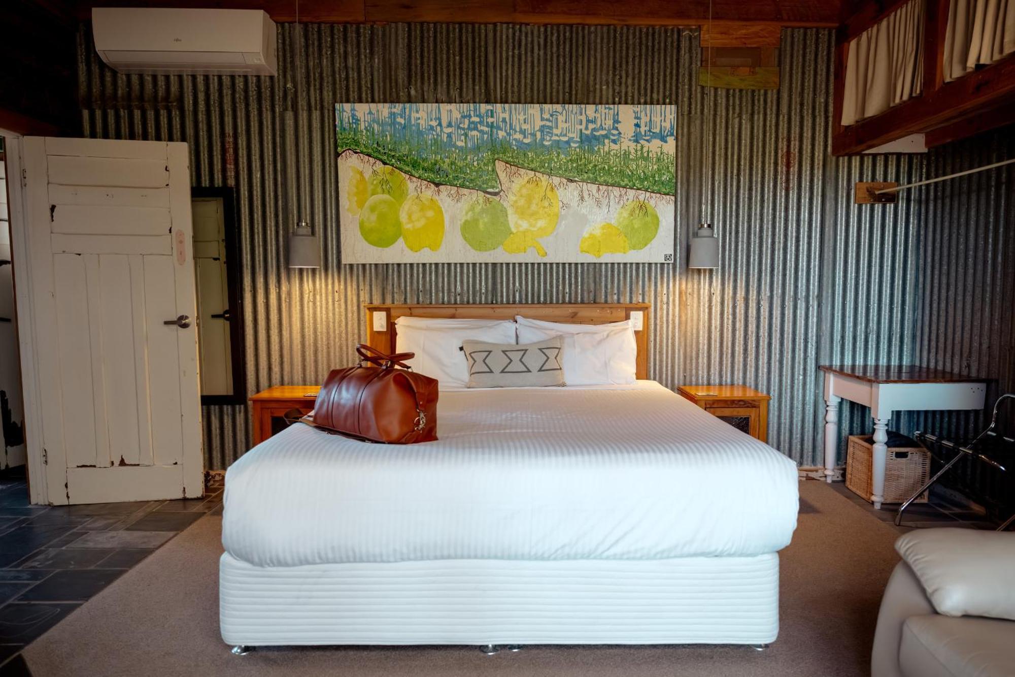 Bed In A Shed Vineyard Stay Watervale Room photo